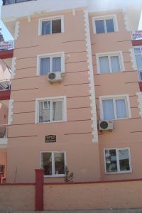Fabrikalar Mahallesi Aziz Beyaz Apt. galeri görseli